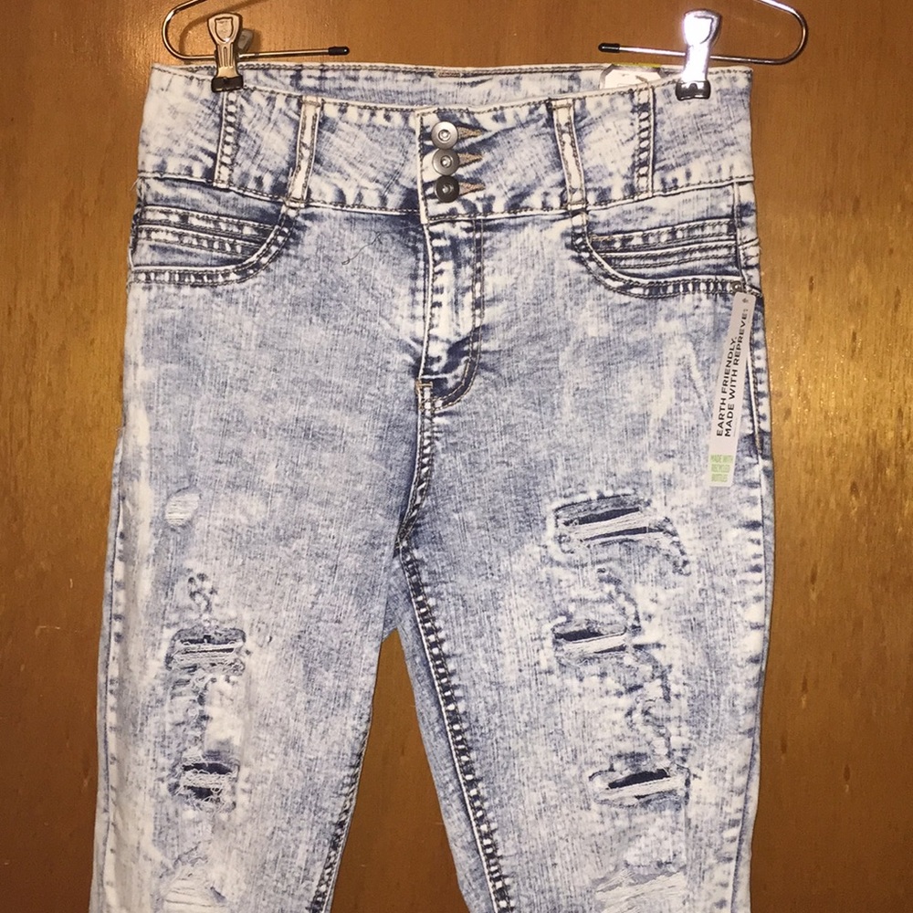 White washes skinny jeans, NWT